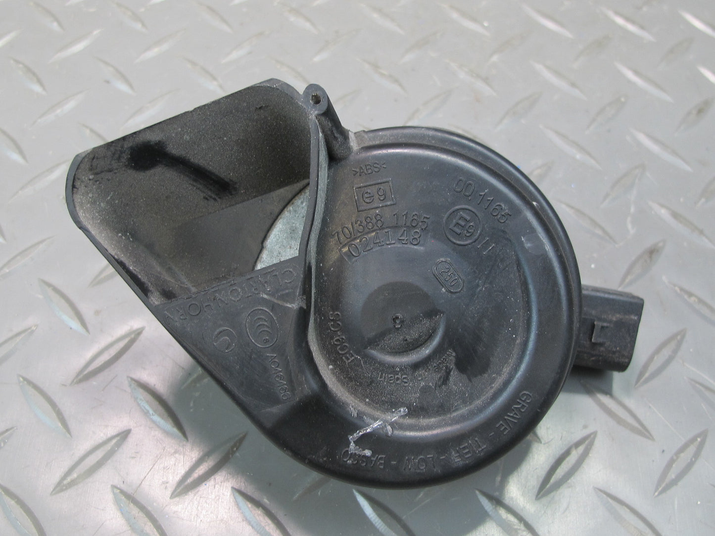 08-16 Audi A5 S5 Set of 2 High & Low Tone Note Pitch Horn Signal OEM