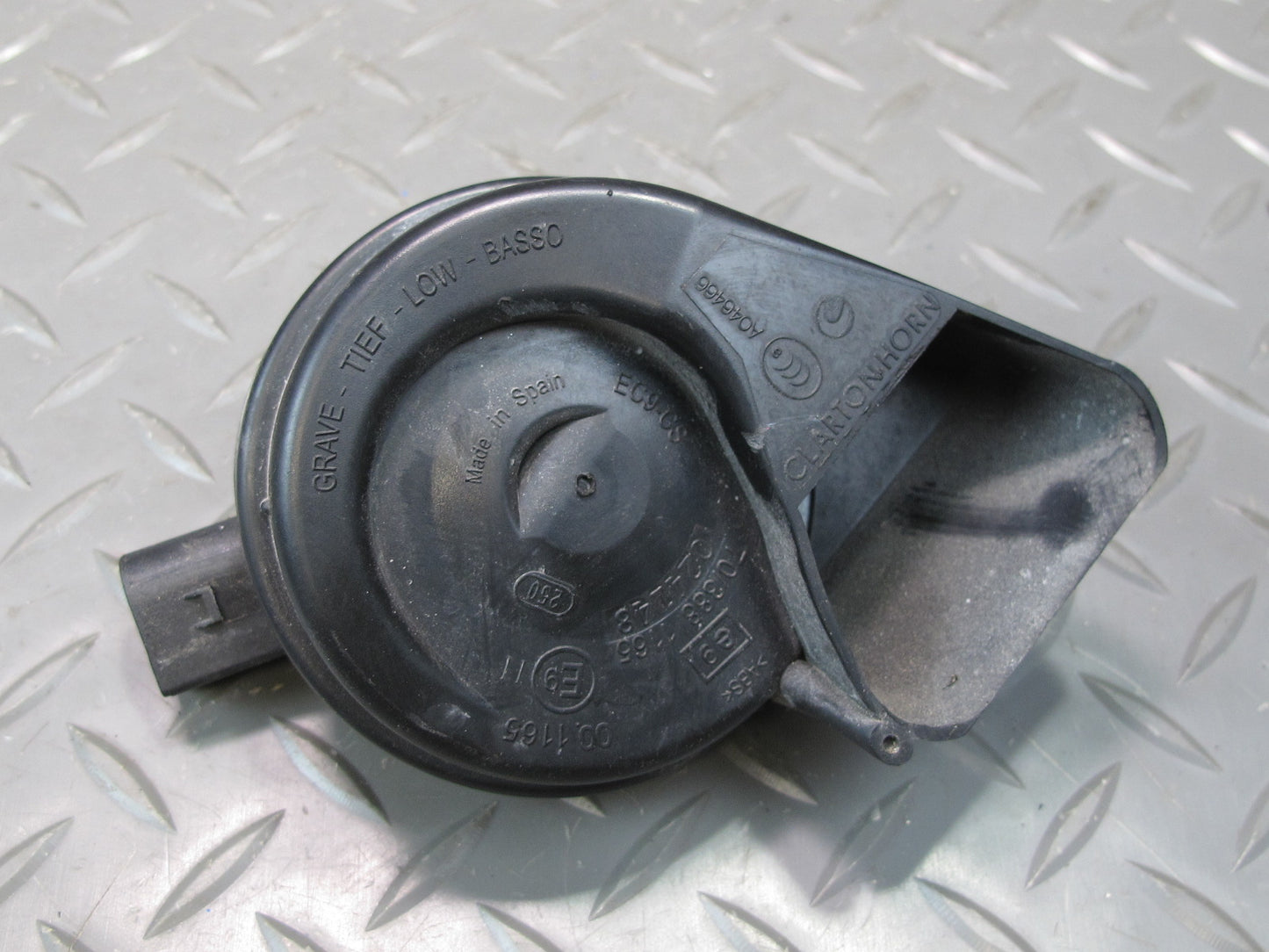 08-16 Audi A5 S5 Set of 2 High & Low Tone Note Pitch Horn Signal OEM