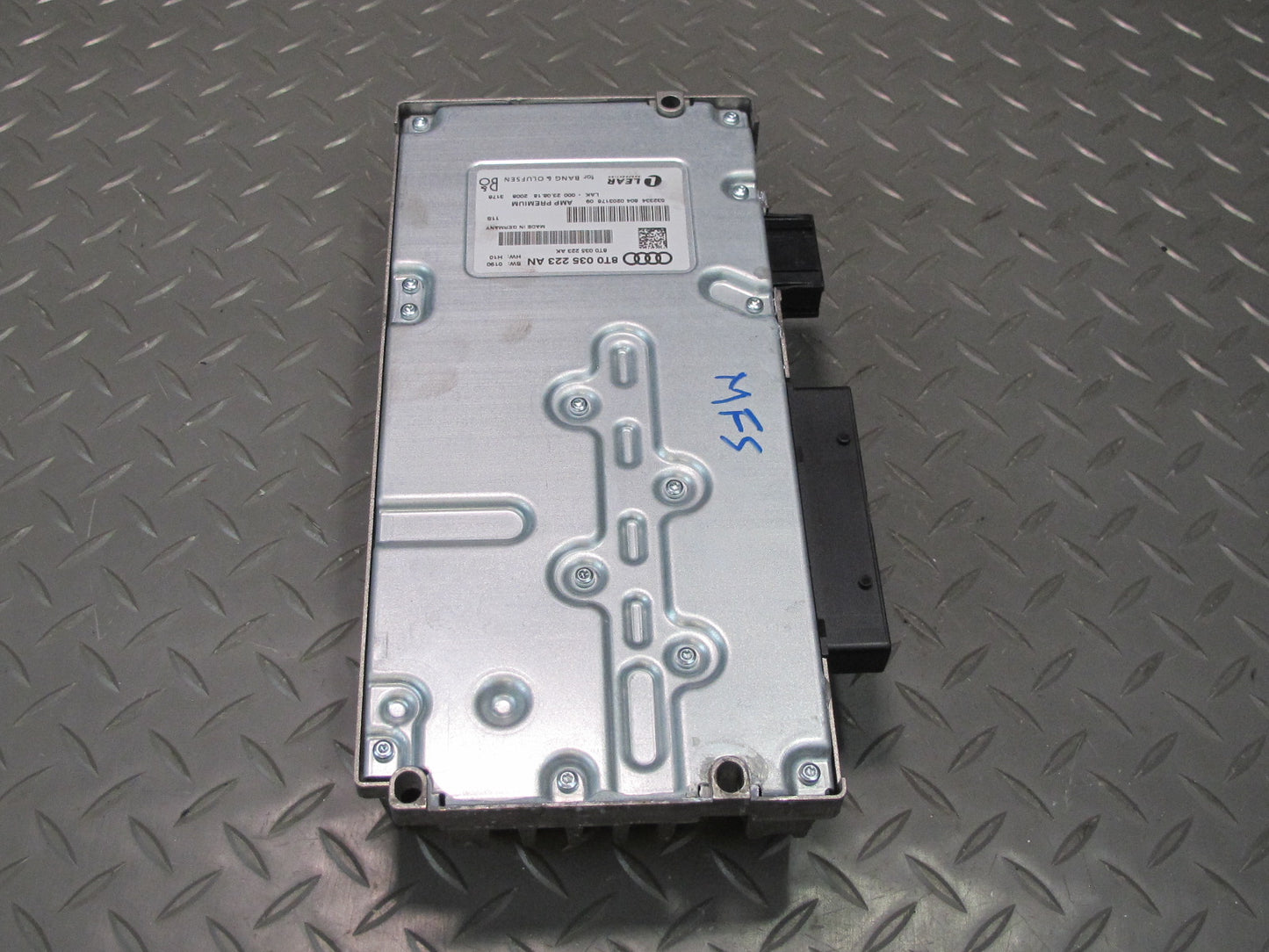 10-11 Audi A5 S5 Bang & Olufsen Audio AMP Amplifier 8T0035223AN OEM