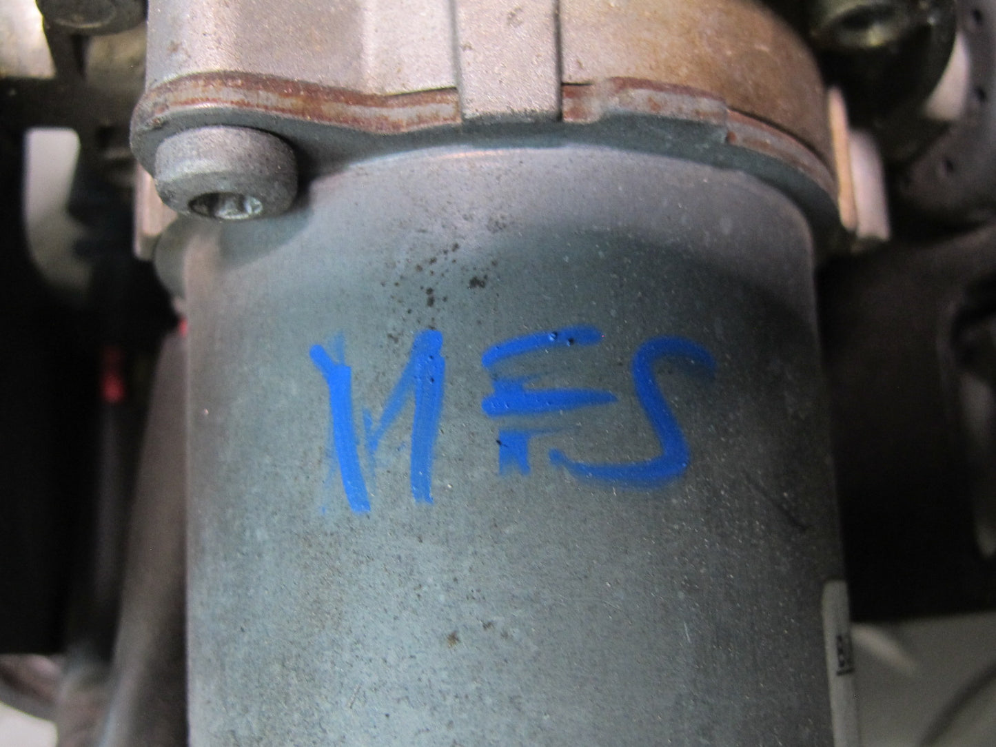 09-12 Audi A5 S5 Brake Booster Vacuum Pump w Pipe 8E0927317F OEM