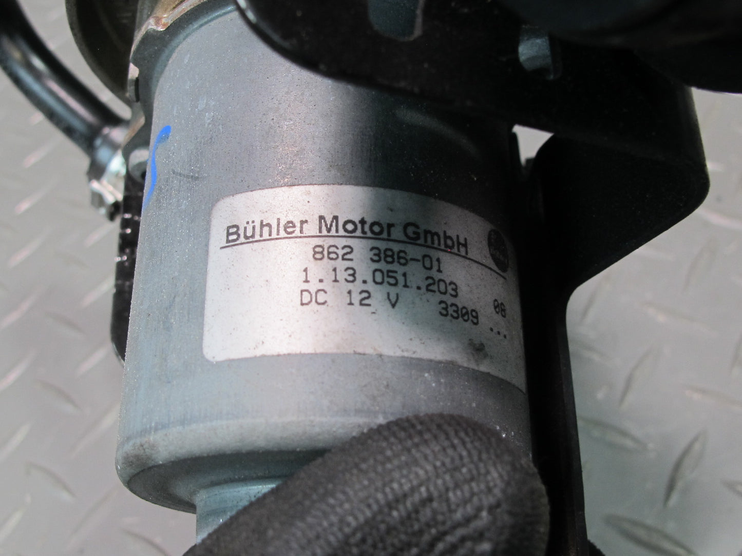 09-12 Audi A5 S5 Brake Booster Vacuum Pump w Pipe 8E0927317F OEM