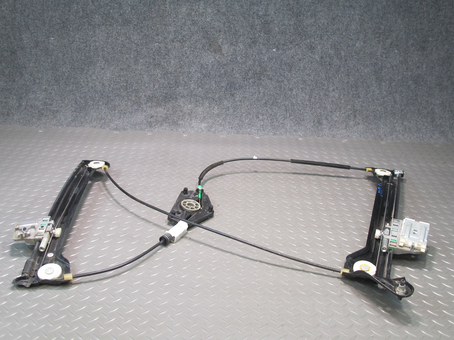 09-16 Audi A5 S5 Left Driver Door Window Regulator 8T0837461C OEM