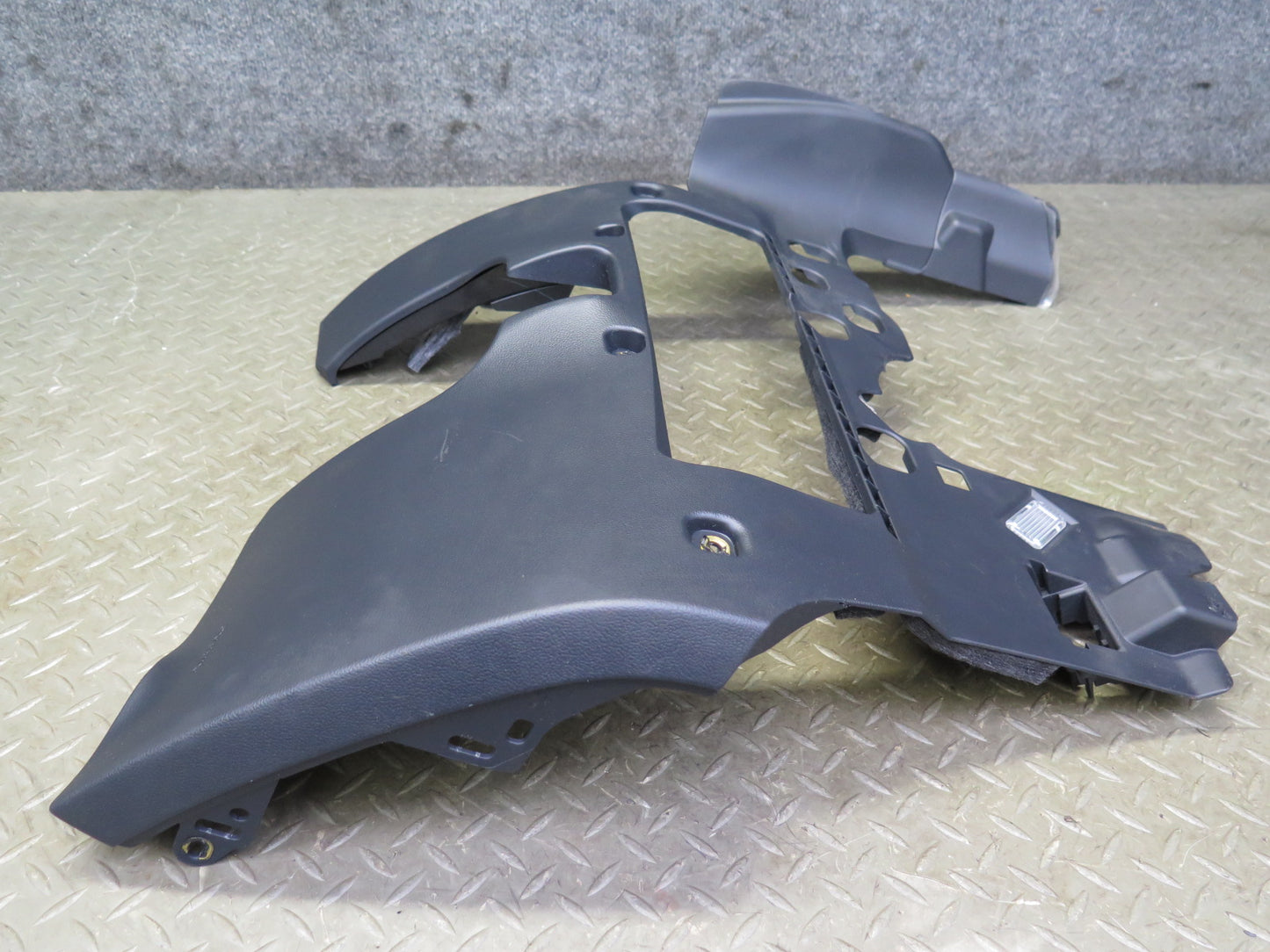 09-16 Audi A5 S5 Dash Left Lower Knee Trim Cover Panel Black 8K1880301C OEM