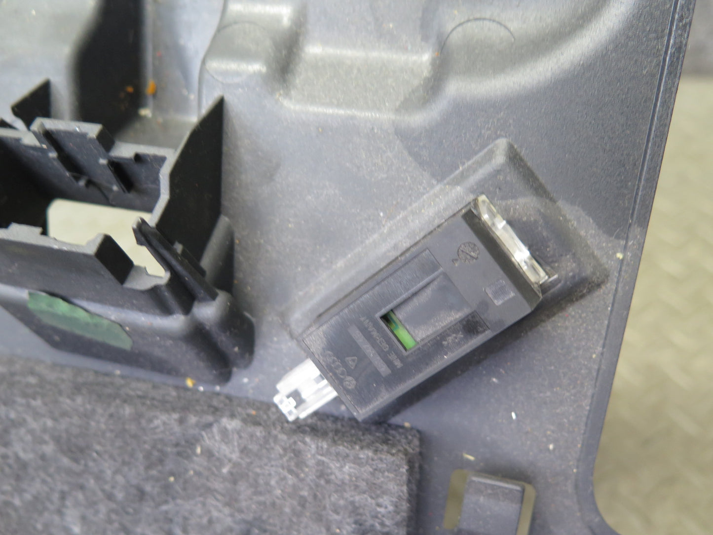 09-16 Audi A5 S5 Dash Left Lower Knee Trim Cover Panel Black 8K1880301C OEM