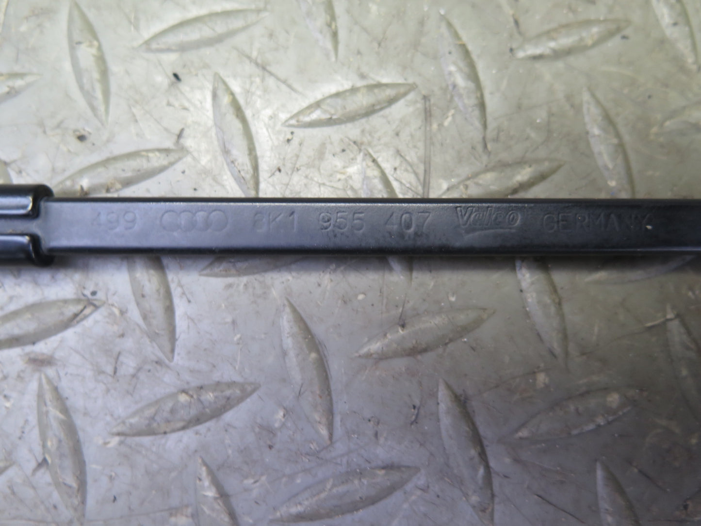 08-16 Audi B8 A5 S5 Front Left & Right Side Windshield Wiper Arm Set OEM