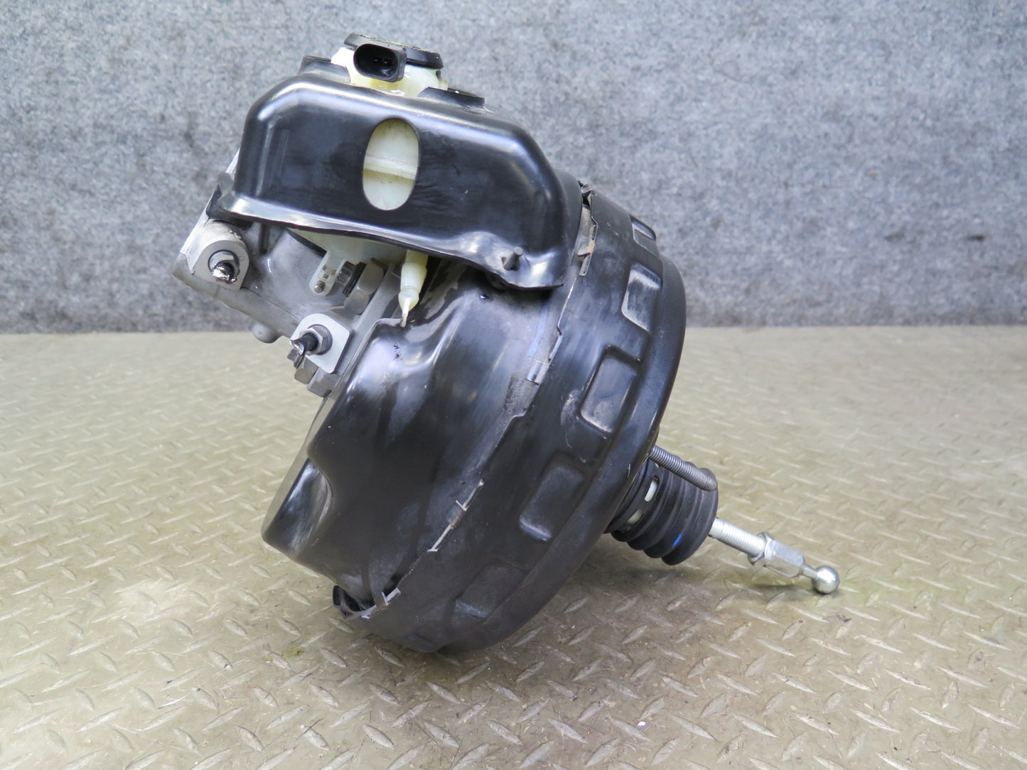 08-12 Audi B8 S5 Brake Master Cylinder Booster Fluid Reservoir OEM