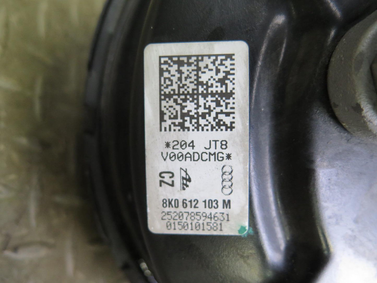 08-12 Audi B8 S5 Brake Master Cylinder Booster Fluid Reservoir OEM