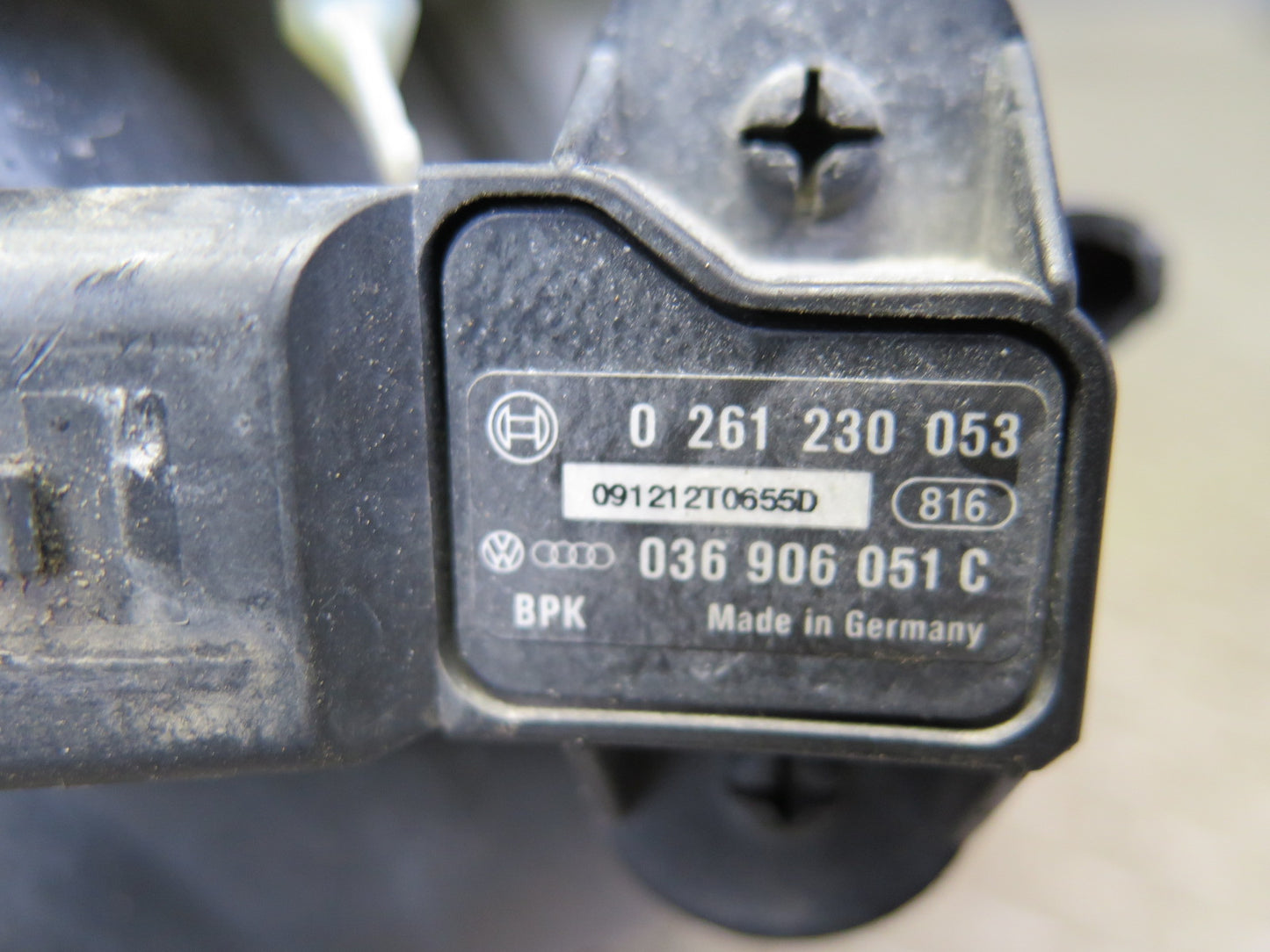 08-12 Audi B8 S5 Brake Master Cylinder Booster Fluid Reservoir OEM