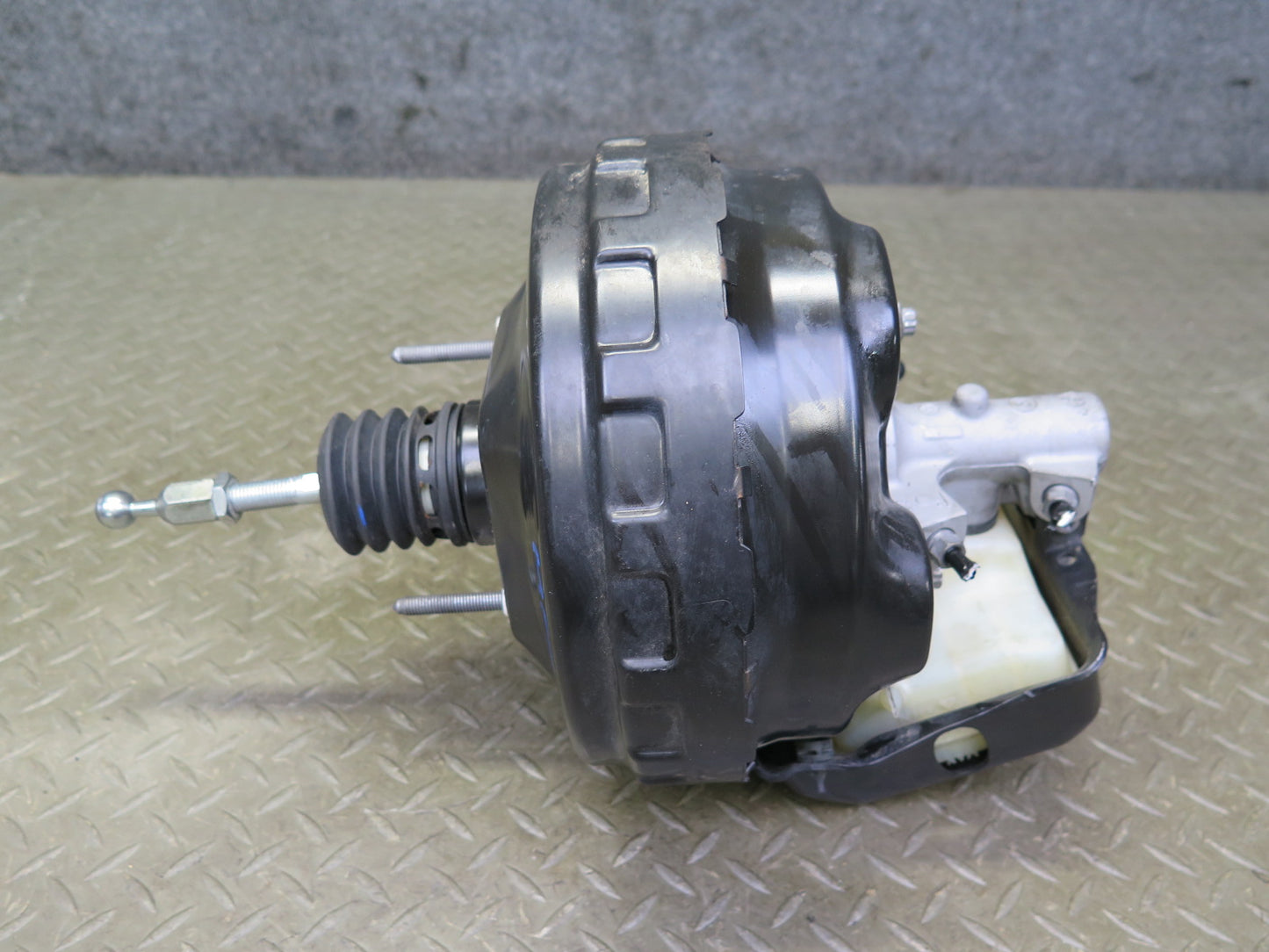 08-12 Audi B8 S5 Brake Master Cylinder Booster Fluid Reservoir OEM