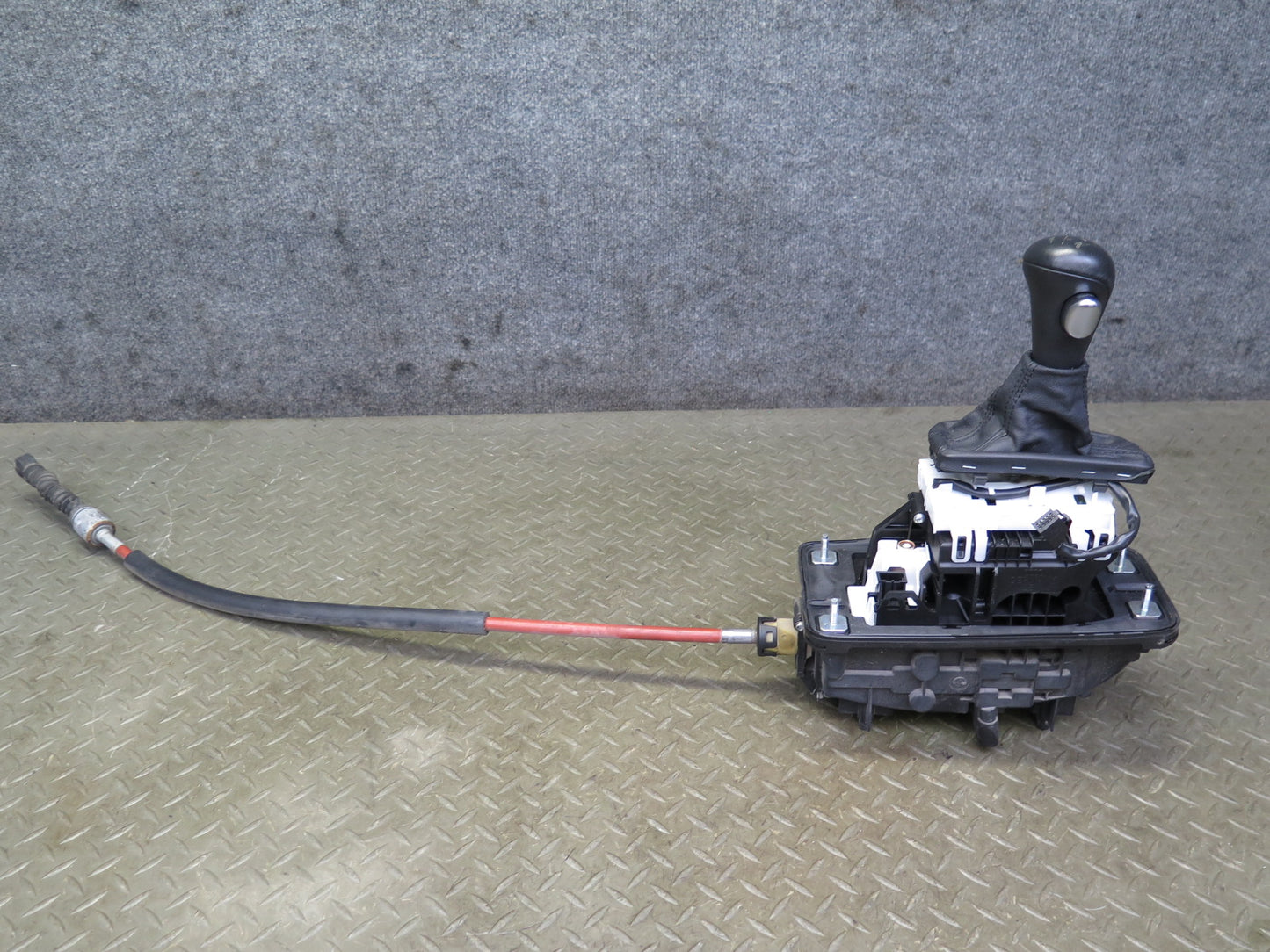 08-12 Audi B8 A5 S5 A/T Automatic Transmission Gear Shifter Selector OEM