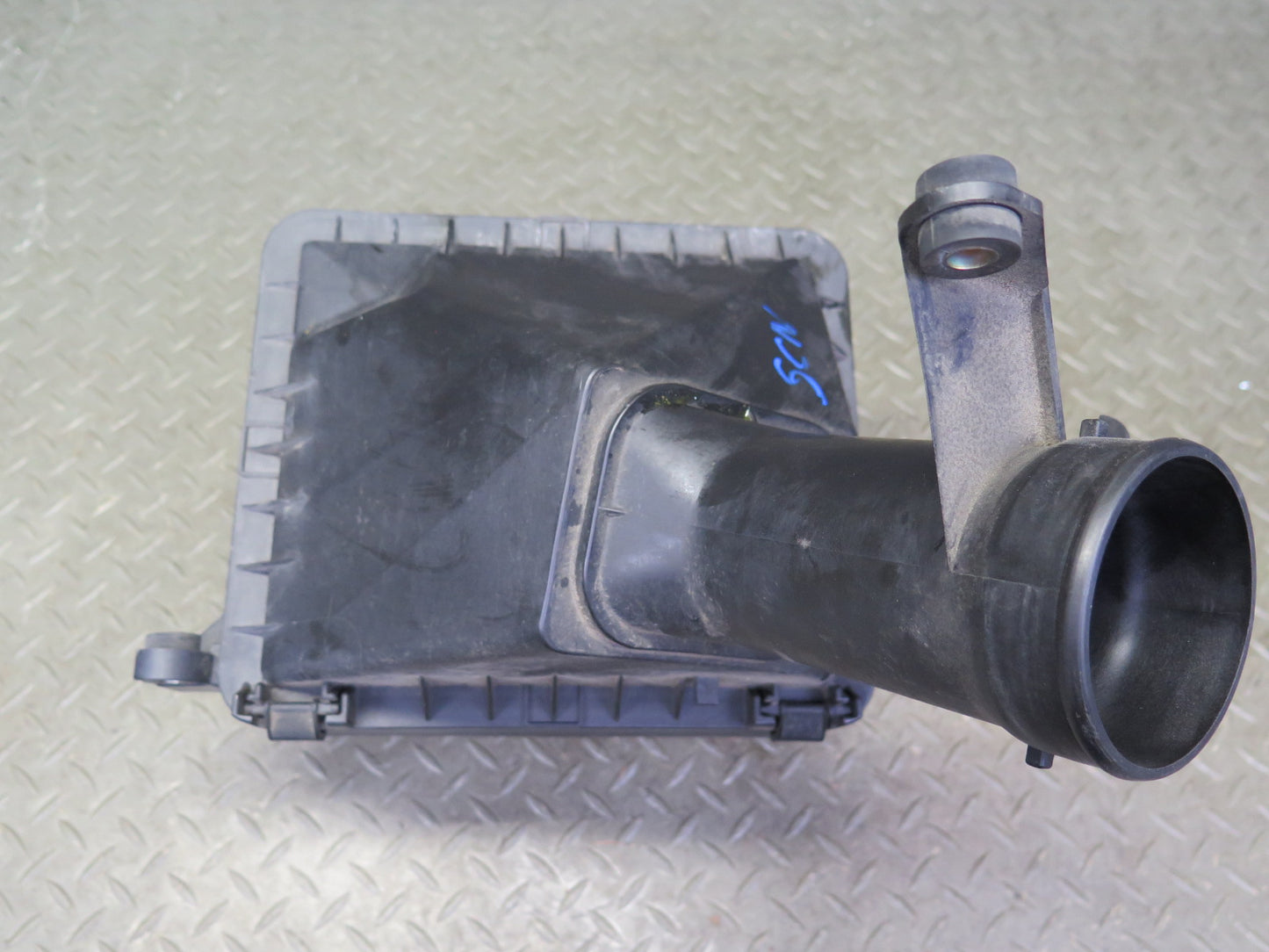 98-00 Lexus JZZ31L SC300 2JZGE Air Intake Cleaner Filter Box w MAF Sensor OEM