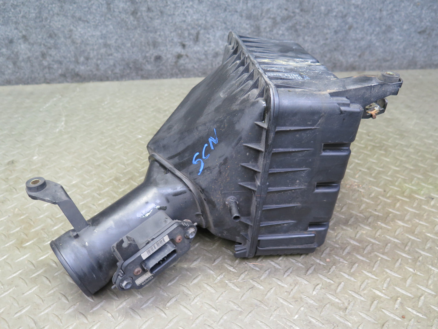 98-00 Lexus JZZ31L SC300 2JZGE Air Intake Cleaner Filter Box w MAF Sensor OEM