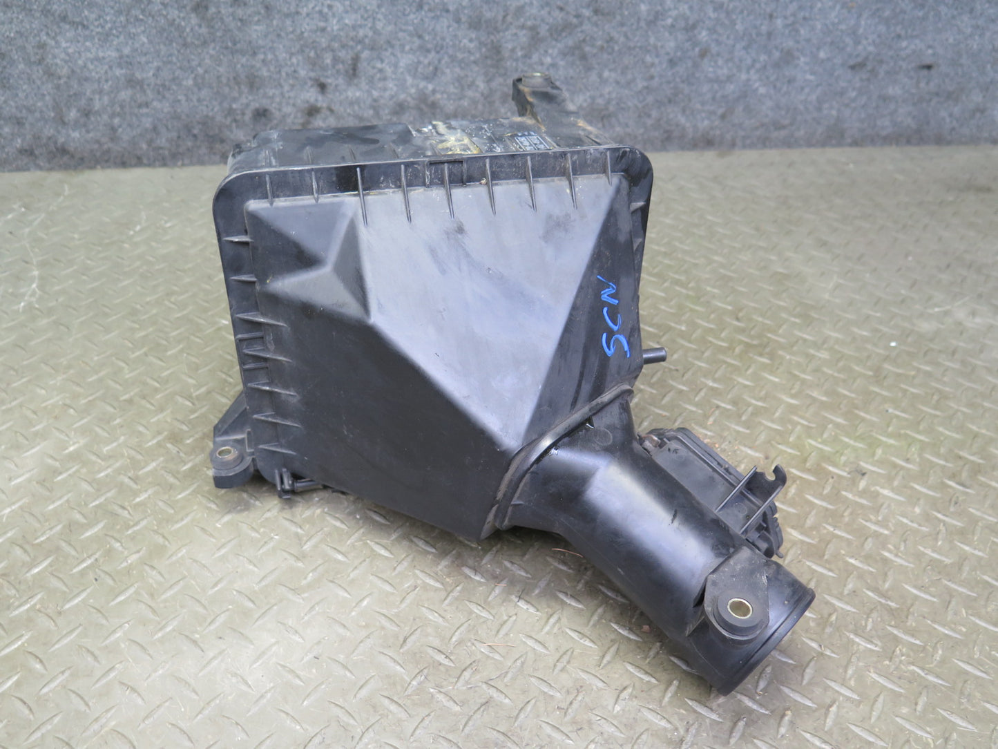 98-00 Lexus JZZ31L SC300 2JZGE Air Intake Cleaner Filter Box w MAF Sensor OEM