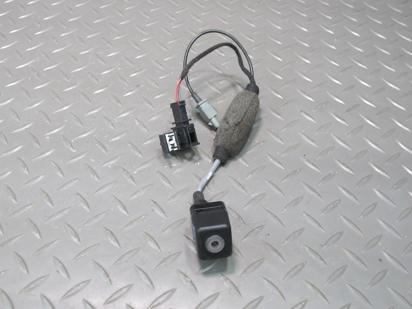 10-17 Audi 8T S5 Rear View Backup Parking Assist Camera 8K0980551B OEM