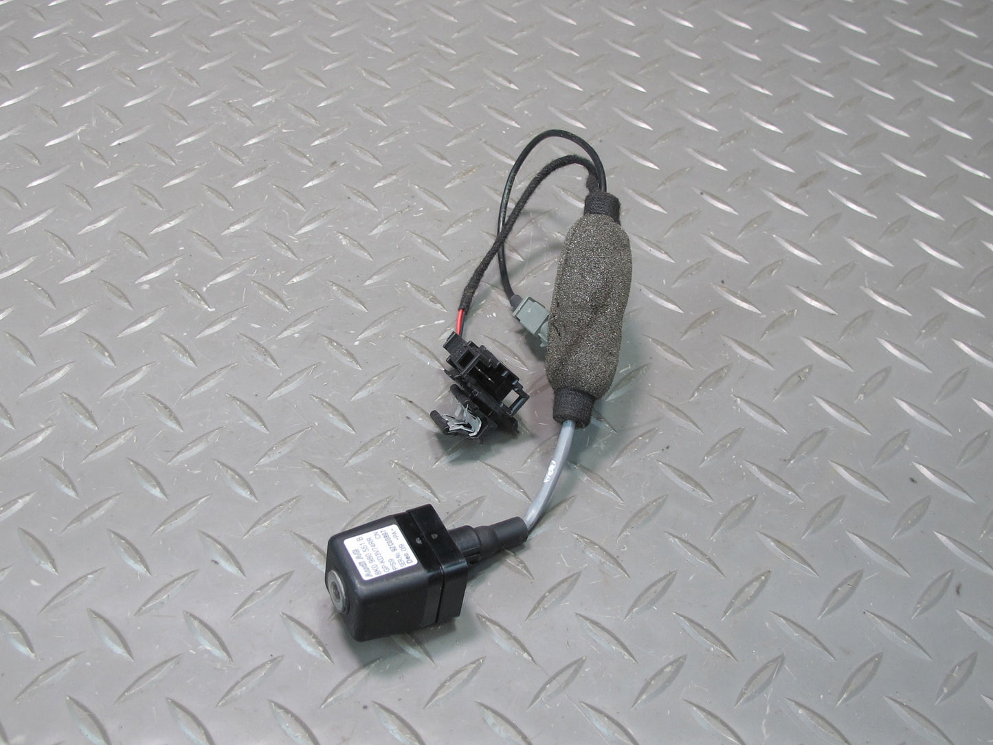 10-17 Audi 8T S5 Rear View Backup Parking Assist Camera 8K0980551B OEM