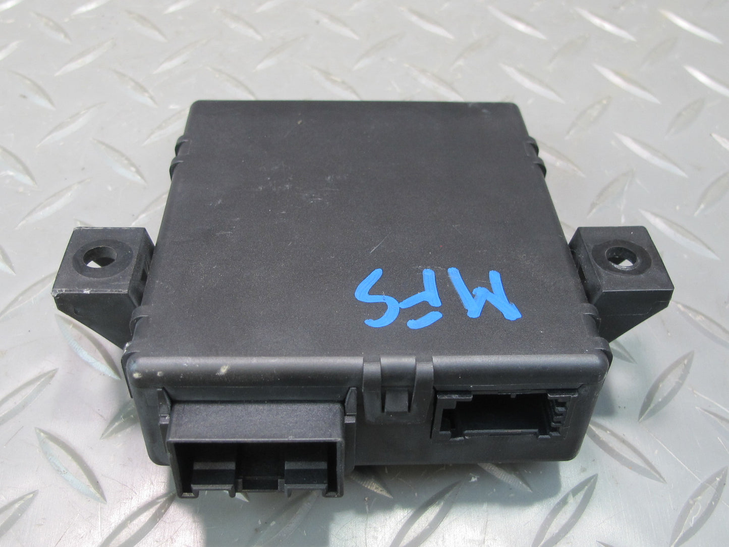 2010 Audi Q5 A5 S5 Interface Gateway Can-bus Control Module 8T0907468AA OEM