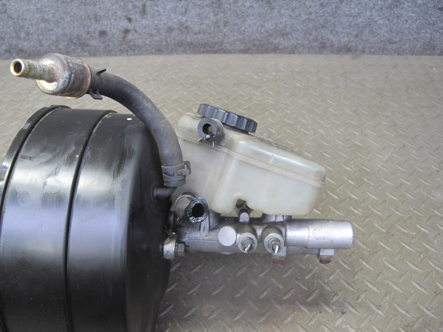 97-98 Lexus JZZ31L SC300 Brake Master Cylinder Booster Reservoir OEM