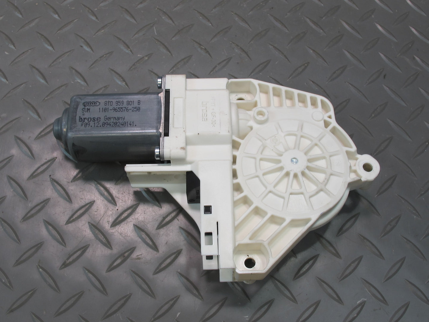 09-17 Audi 8T A5 S5 Front Left Driver Door Window Regulator Motor OEM