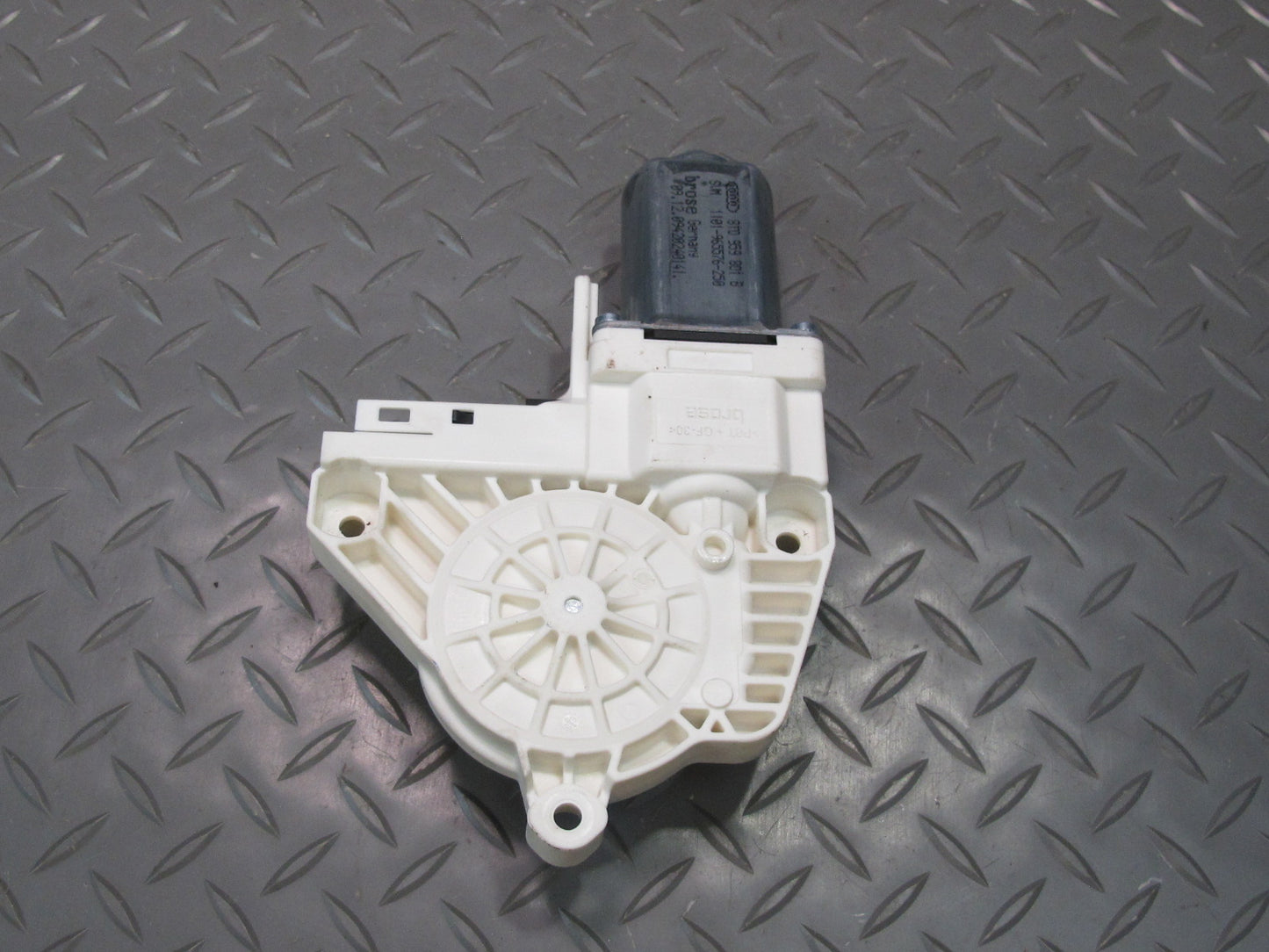 09-17 Audi 8T A5 S5 Front Left Driver Door Window Regulator Motor OEM