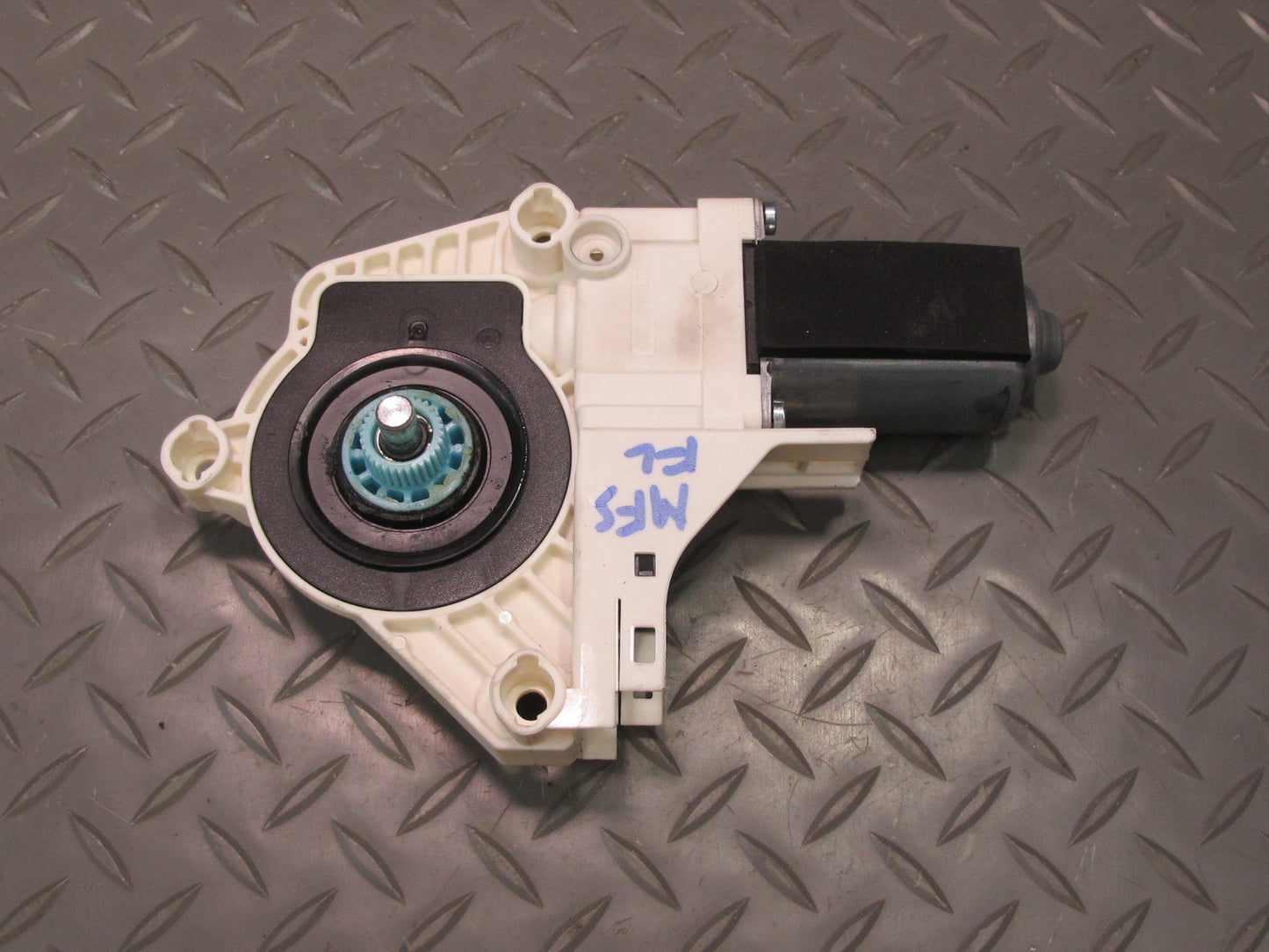 09-17 Audi 8T A5 S5 Front Left Driver Door Window Regulator Motor OEM