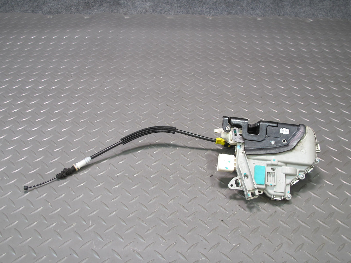 10-17 Audi 8T A5 S5 Front Left Driver Door Lock Latch Actuator OEM