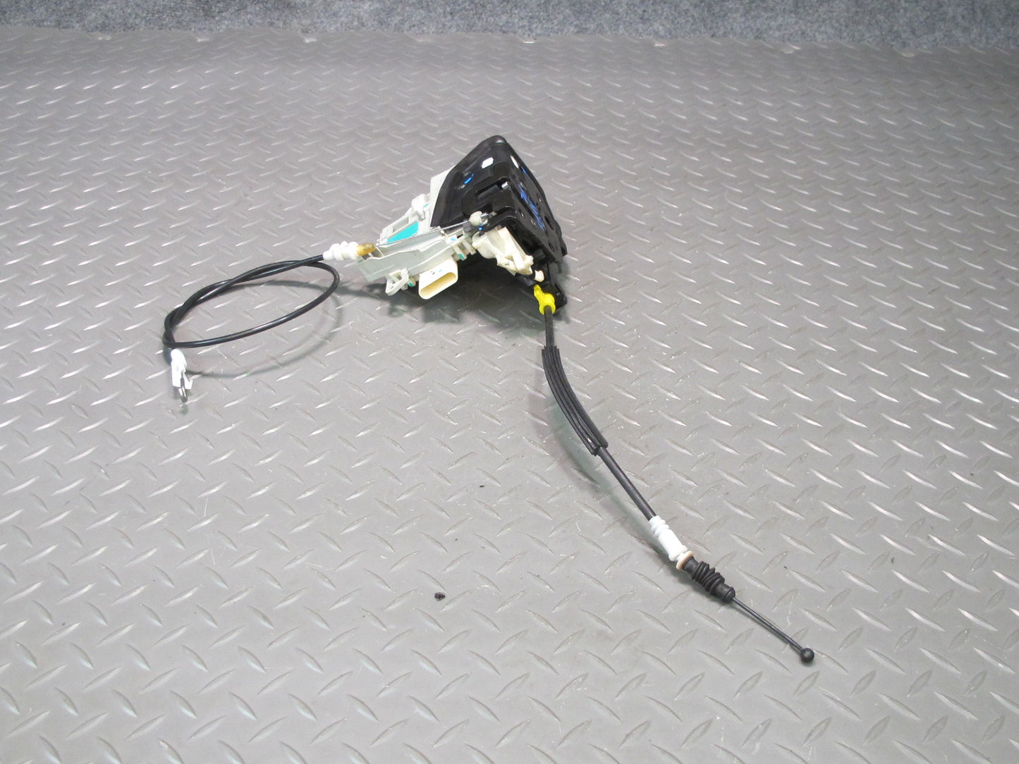 10-17 Audi 8T A5 S5 Front Right Passenger Door Lock Latch Actuator OEM