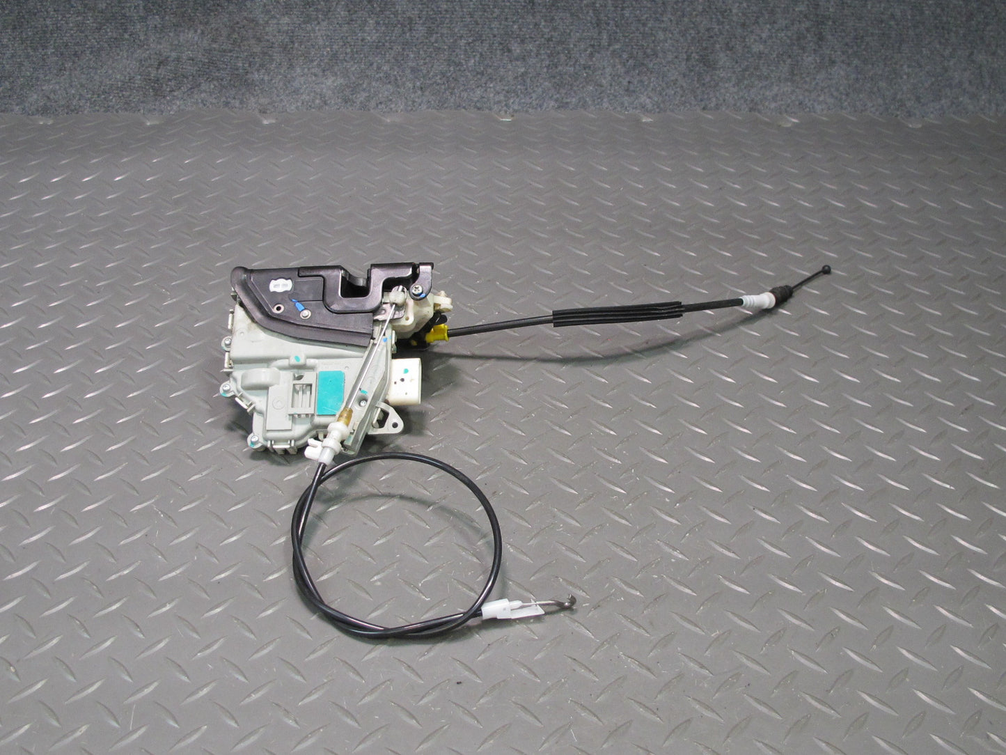 10-17 Audi 8T A5 S5 Front Right Passenger Door Lock Latch Actuator OEM