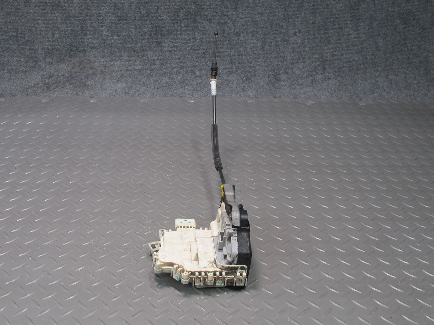 10-17 Audi 8T A5 S5 Front Right Passenger Door Lock Latch Actuator OEM