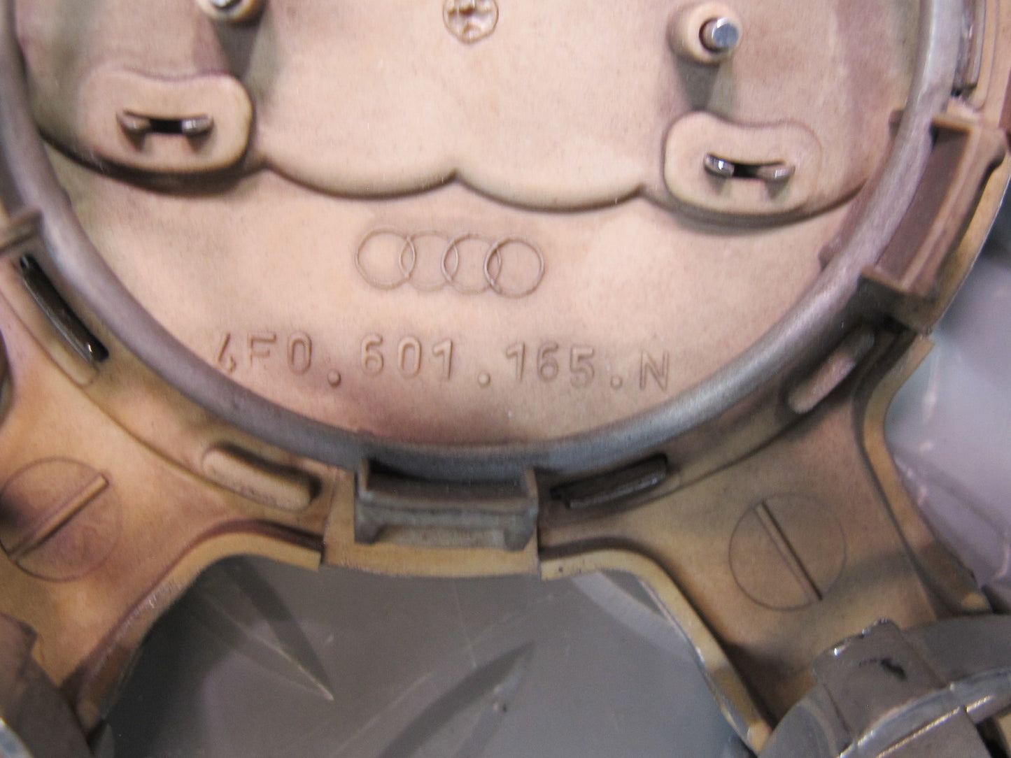 08-17 Audi 8T A4 S4 A5 S5 Set of 4 Wheel Hub Center Cap Cover 4F0601165N OEM