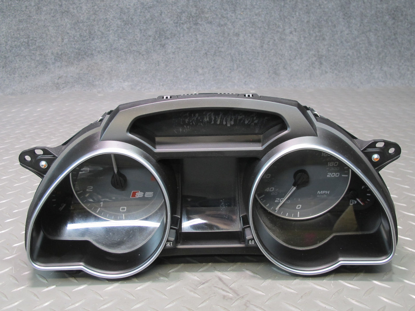 2010 Audi 8T S5 A/T Instrument Cluster Gauge Speedometer 8T0920981N OEM