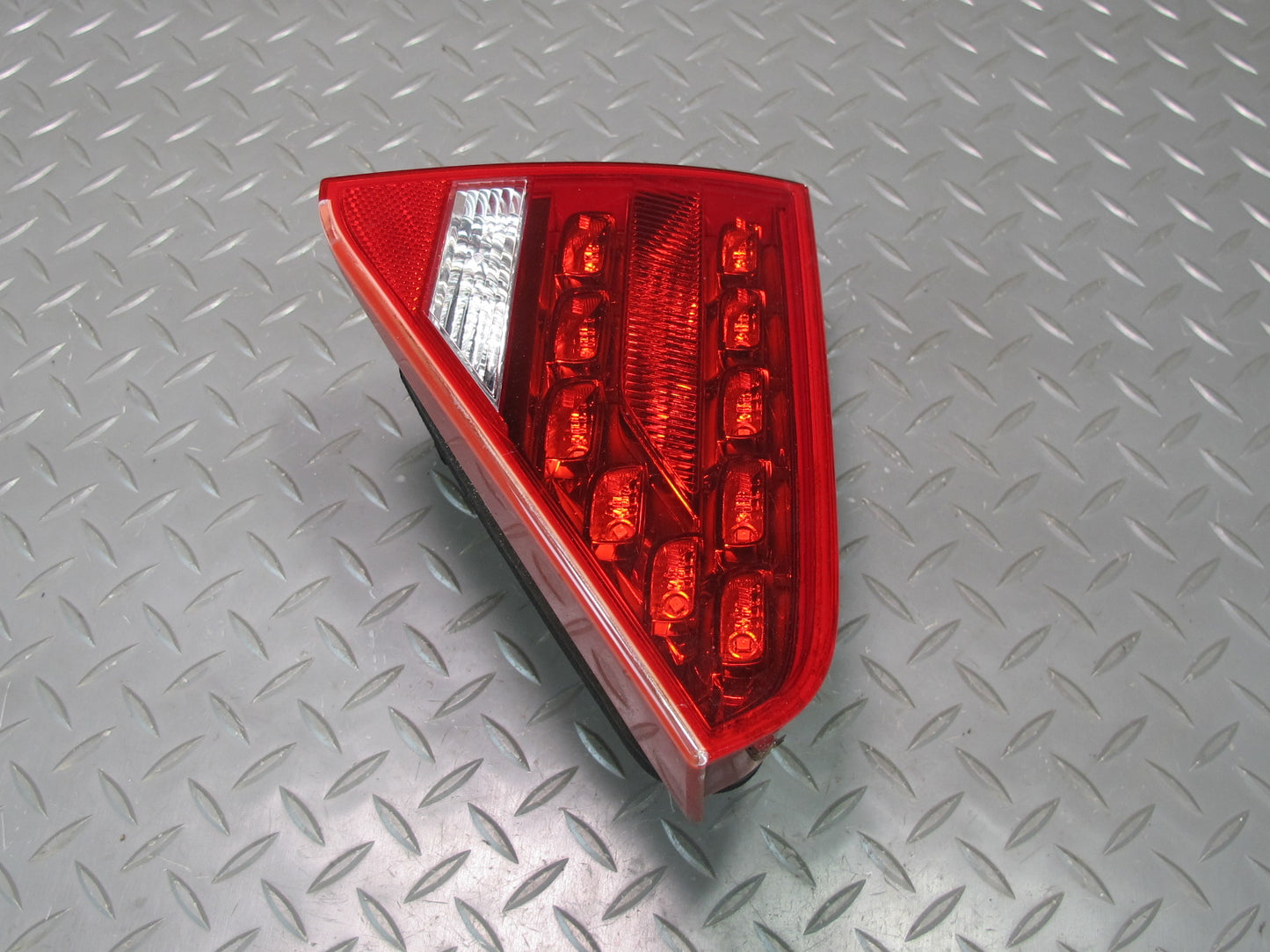 08-12 Audi 8T A5 S5 Rear Left Inner Trunk Lid Tail Light Lamp 8T0945093B OEM