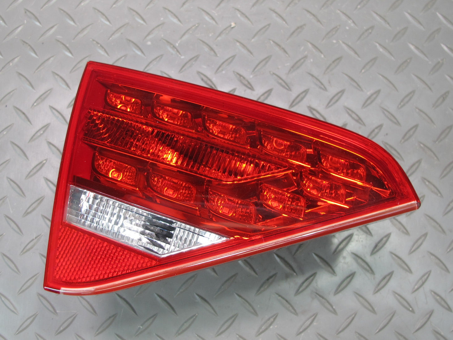 08-12 Audi 8T A5 S5 Rear Left Inner Trunk Lid Tail Light Lamp 8T0945093B OEM