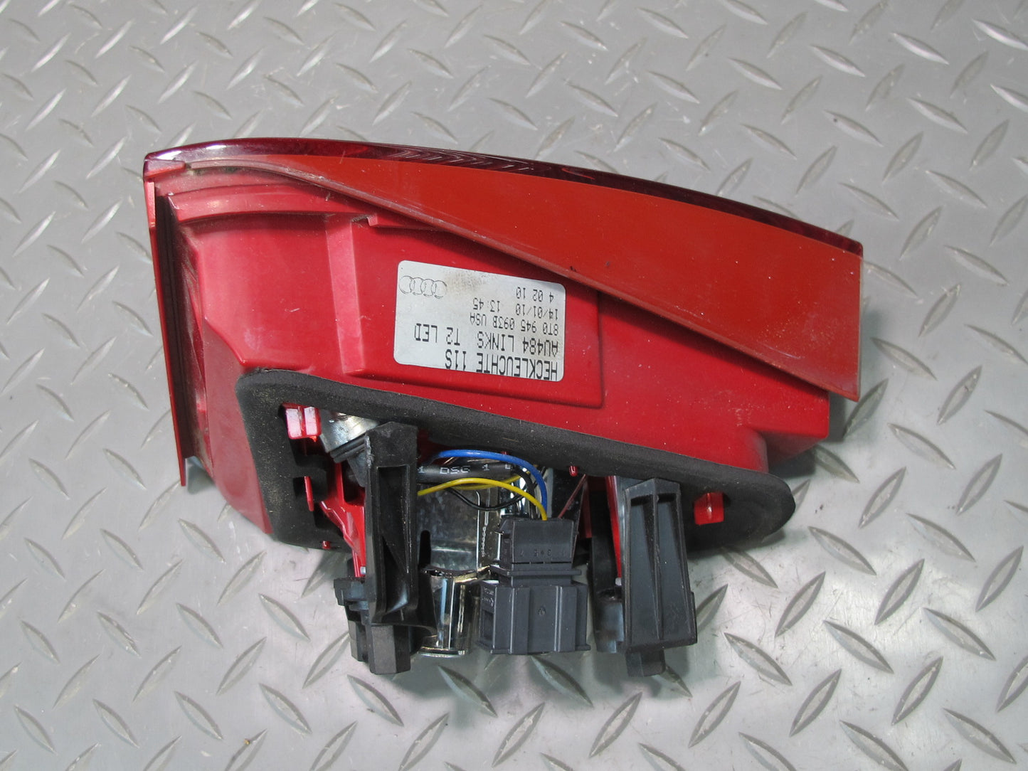 08-12 Audi 8T A5 S5 Rear Left Inner Trunk Lid Tail Light Lamp 8T0945093B OEM