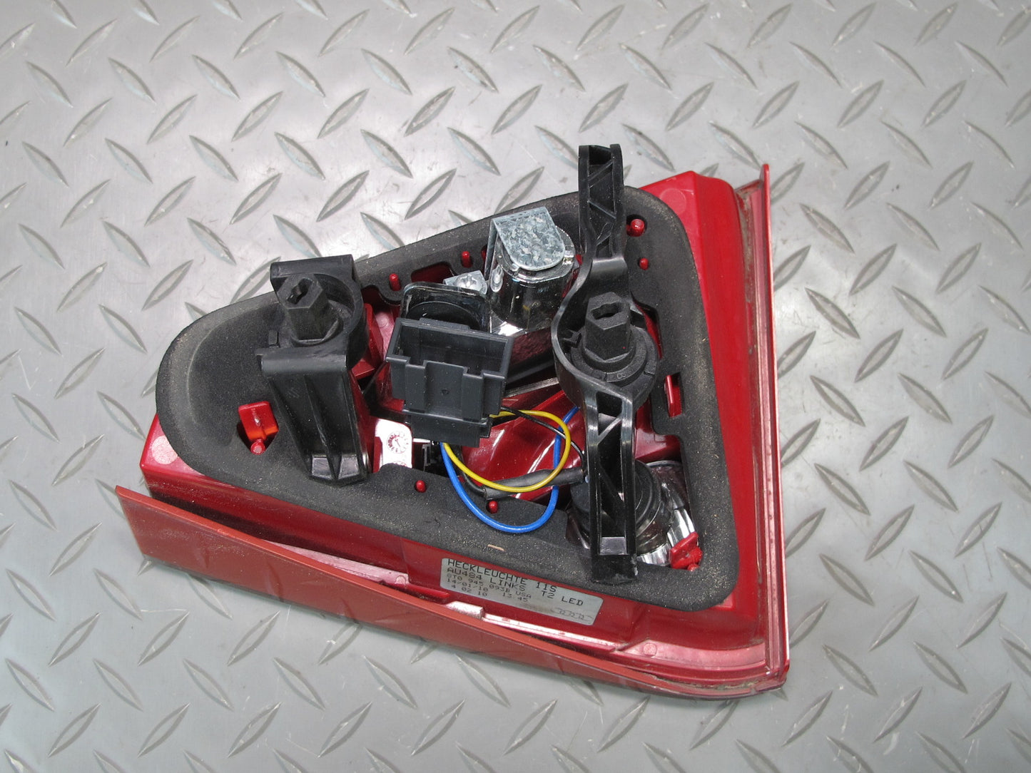 08-12 Audi 8T A5 S5 Rear Left Inner Trunk Lid Tail Light Lamp 8T0945093B OEM