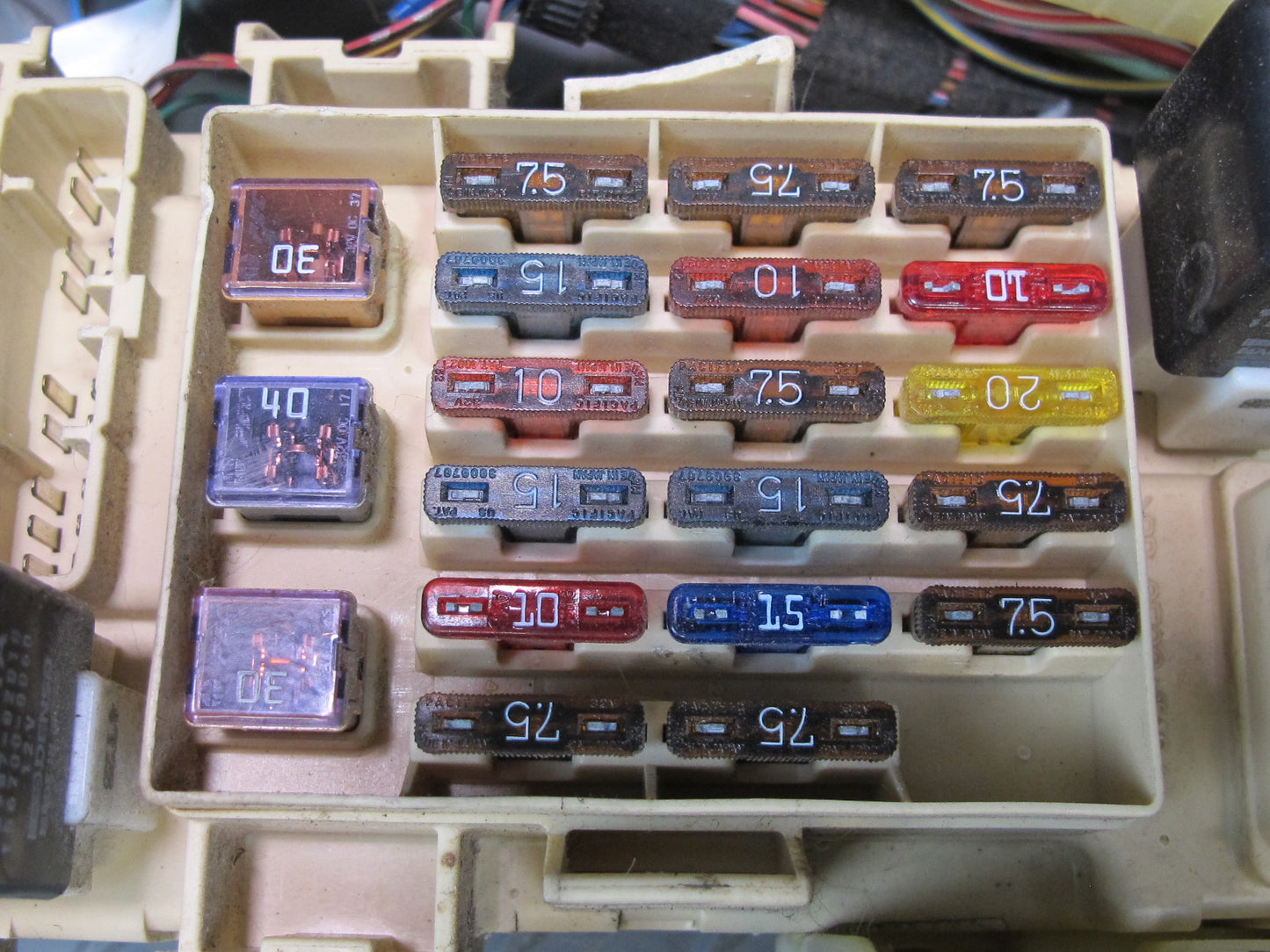 97-98 Lexus JZZ31L SC300 Interior Fuse Relay Box Module w Integration Relay OEM