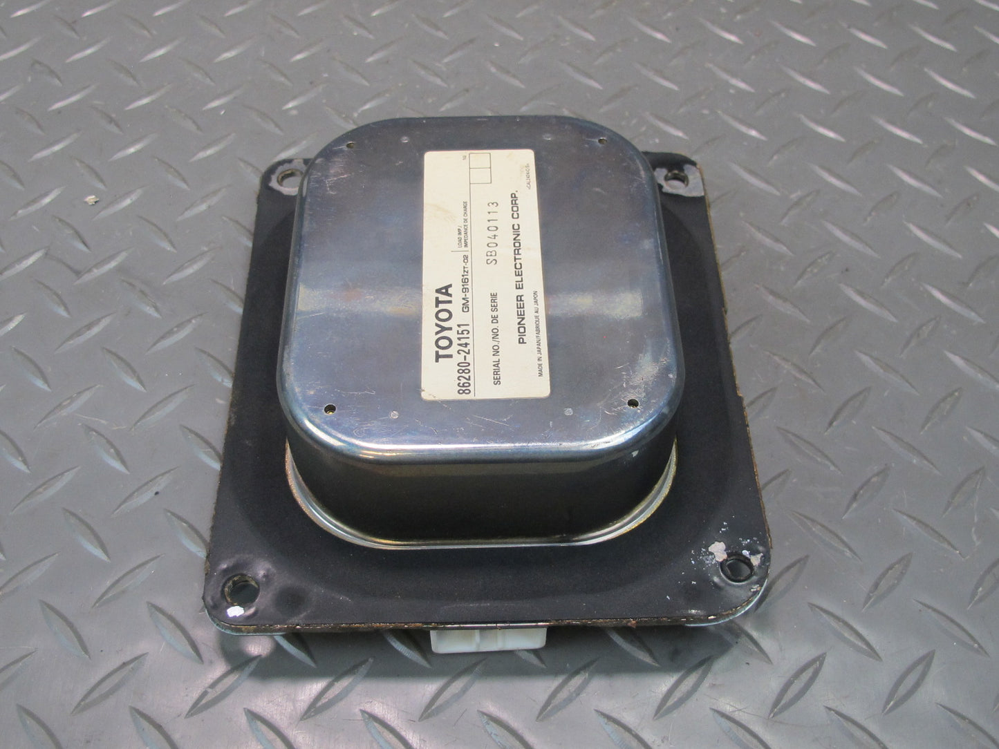 92-99 Lexus JZZ31 SC400 SC300 Stereo Speaker Amplifier Crossover 86280-24151 OEM