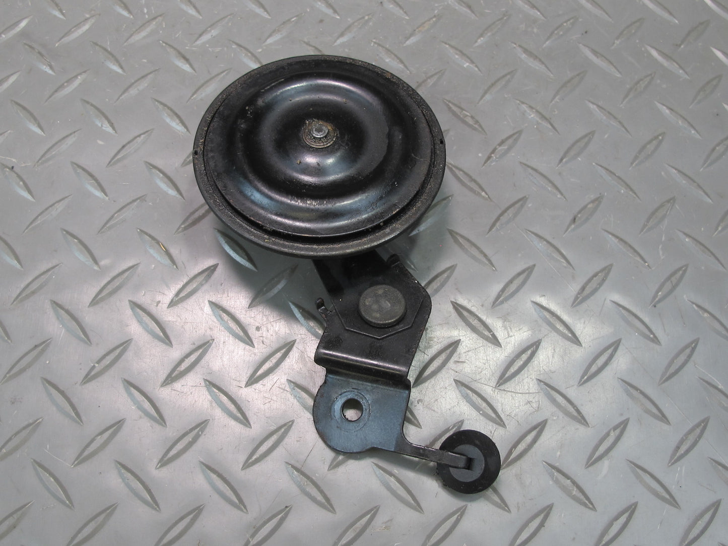 92-00 Lexus JZZ31L SC400 SC300 Alarm Horn Beep Signal Note Tone 86510-14280 OEM