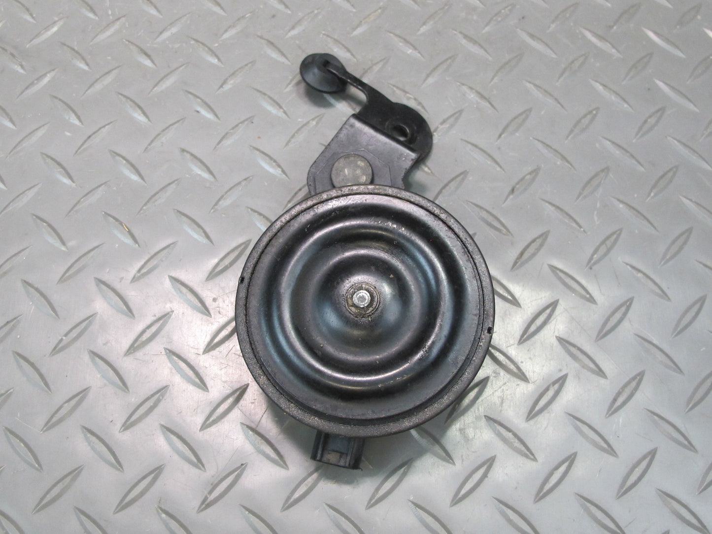 92-00 Lexus JZZ31L SC400 SC300 Alarm Horn Beep Signal Note Tone 86510-14280 OEM