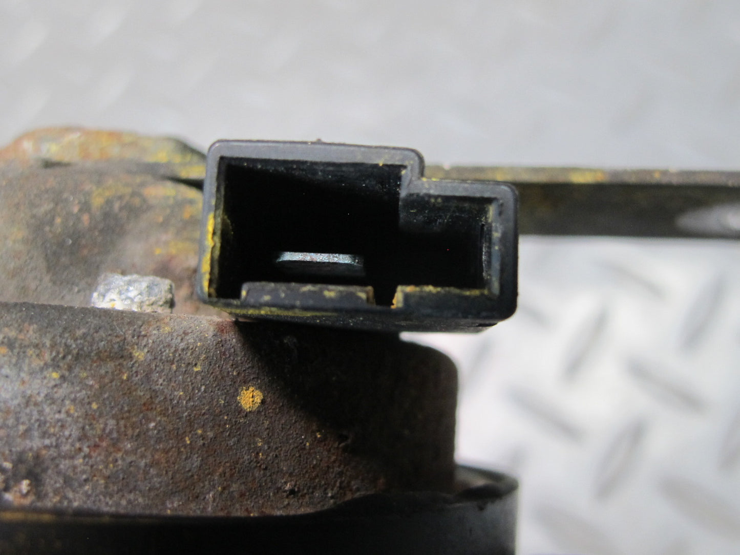 92-00 Lexus JZZ31L SC400 SC300 Set of 2 High & Low Tone Note Horn Signal OEM