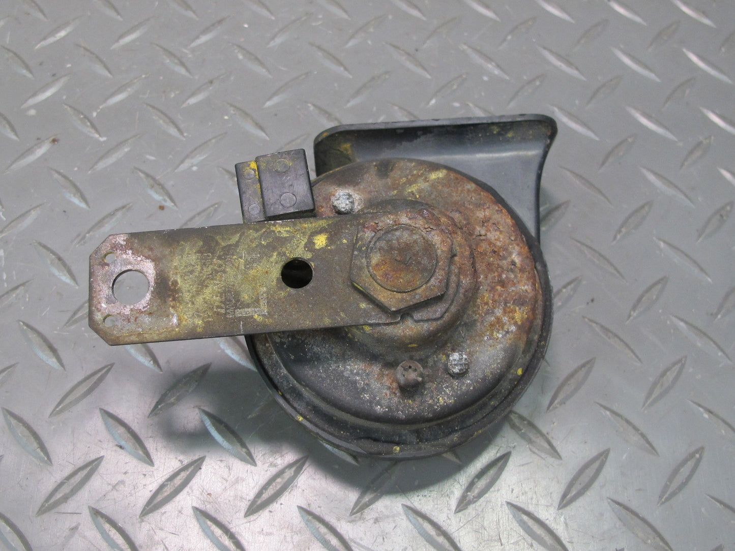 92-00 Lexus JZZ31L SC400 SC300 Set of 2 High & Low Tone Note Horn Signal OEM