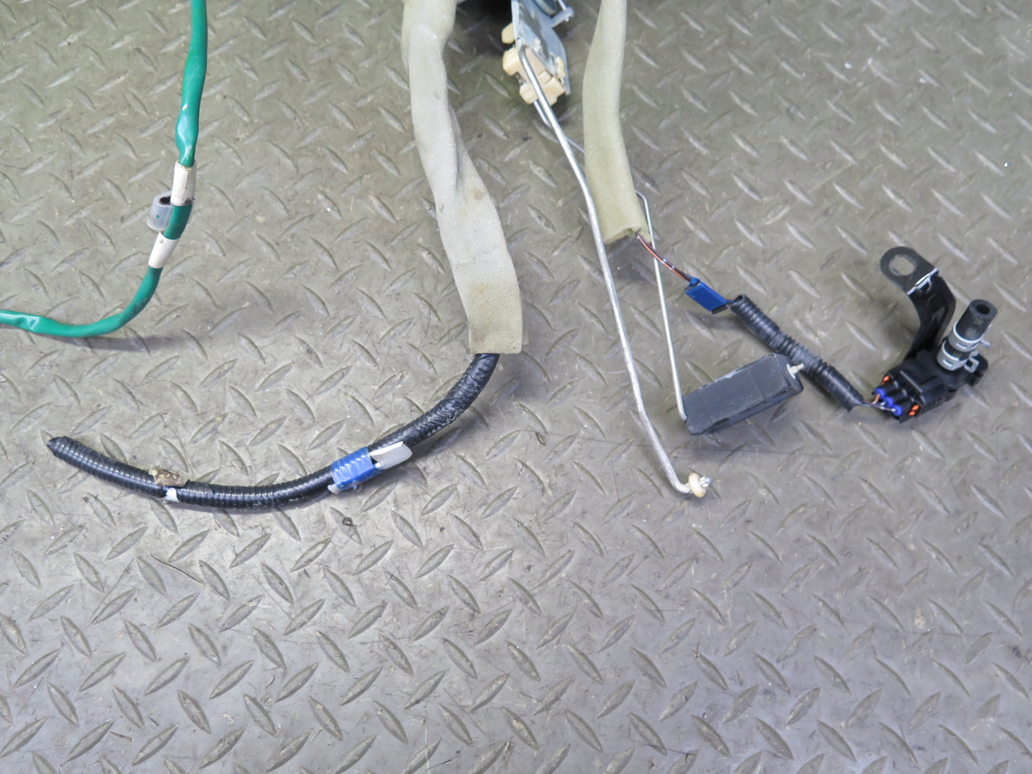 2000 Lexus UCF20L LS400 1UZFE Set of 2 Fuel Pump Level Sensor Sending Unit OEM