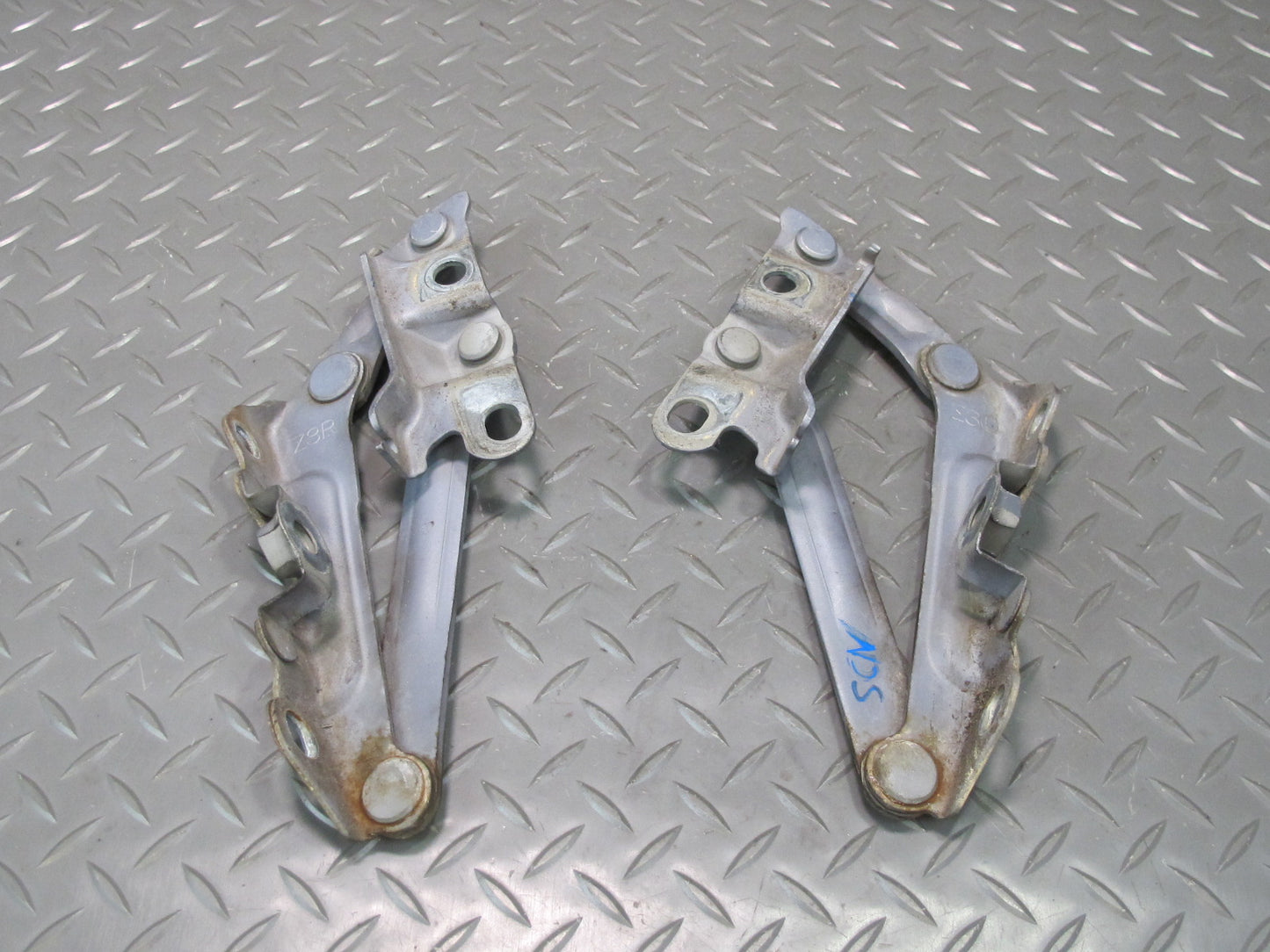 92-00 Lexus JZZ31L SC400 SC300 Set of 2 Front Left & Right Hood Hinge OEM