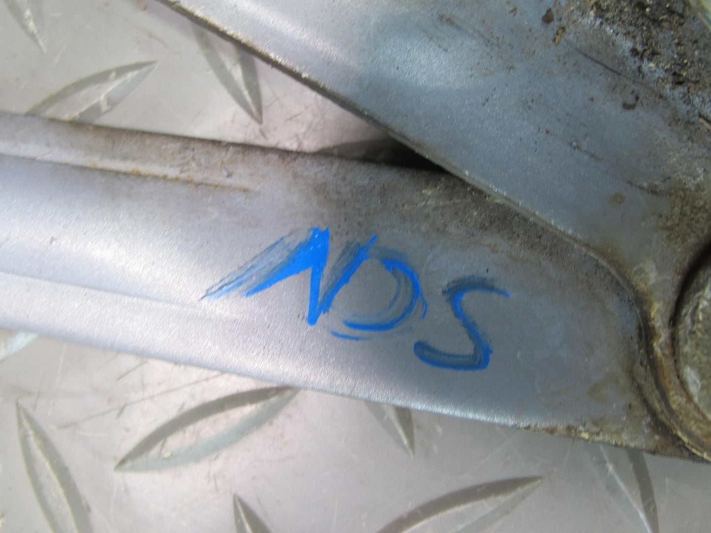 92-00 Lexus JZZ31L SC400 SC300 Set of 2 Front Left & Right Hood Hinge OEM