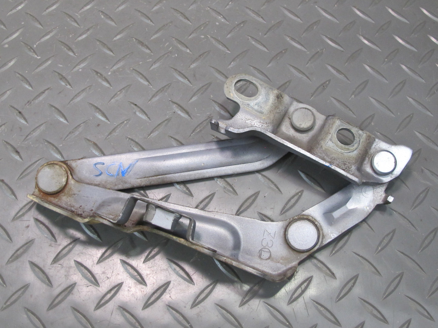 92-00 Lexus JZZ31L SC400 SC300 Set of 2 Front Left & Right Hood Hinge OEM