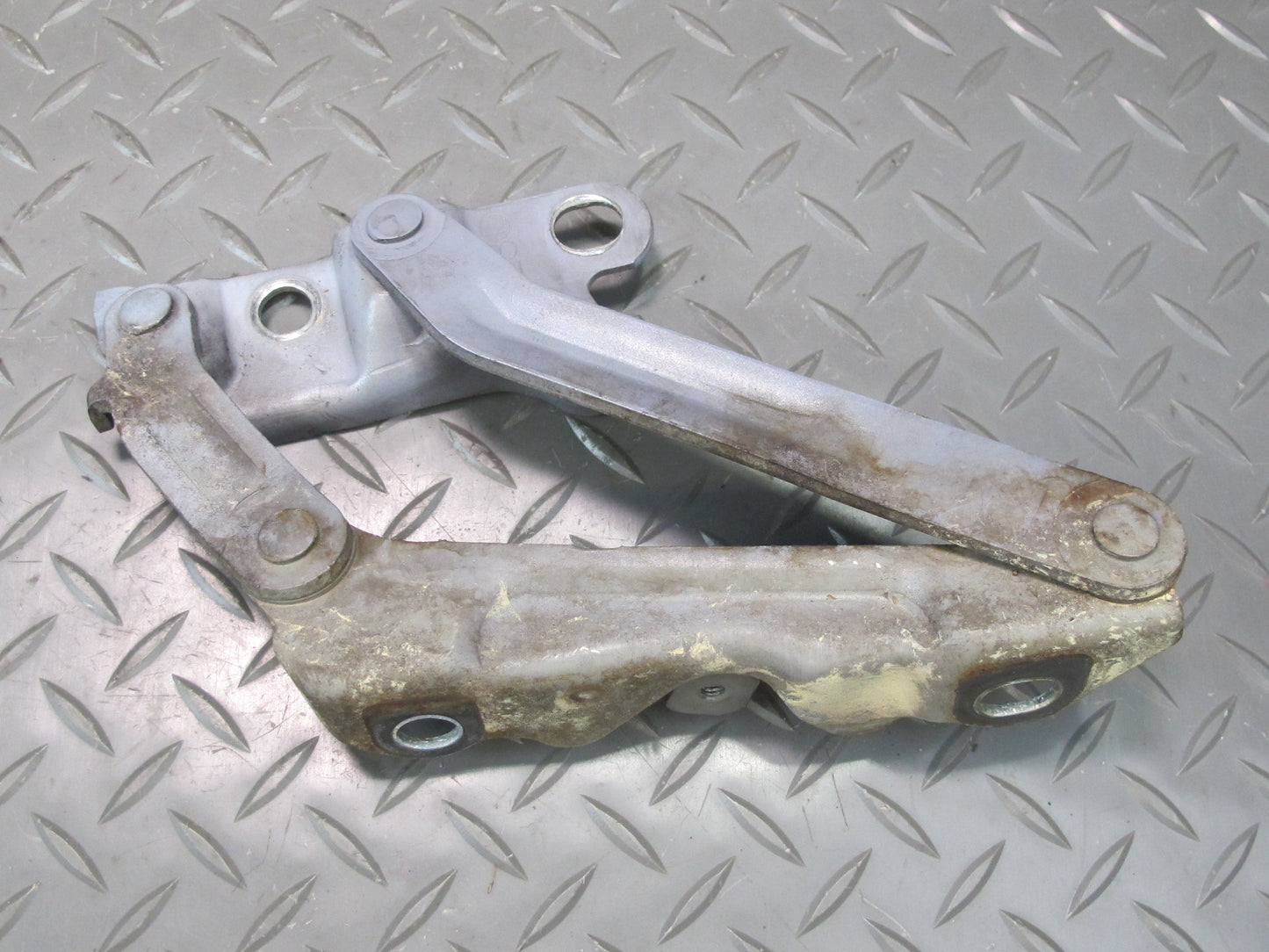 92-00 Lexus JZZ31L SC400 SC300 Set of 2 Front Left & Right Hood Hinge OEM