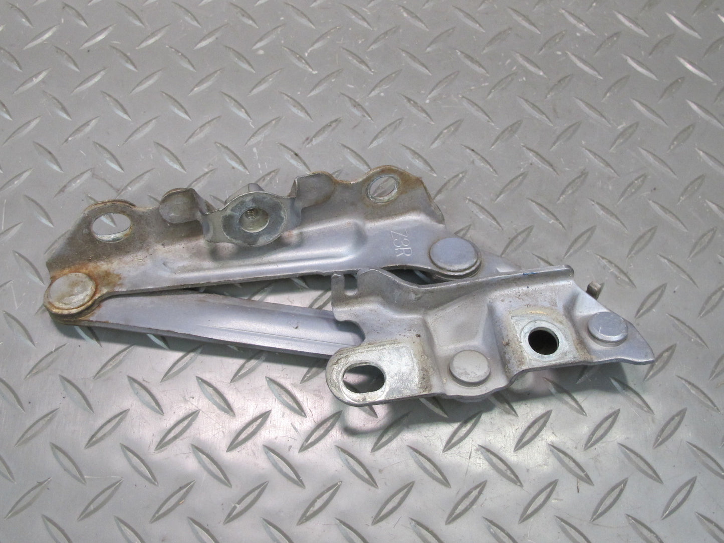 92-00 Lexus JZZ31L SC400 SC300 Set of 2 Front Left & Right Hood Hinge OEM