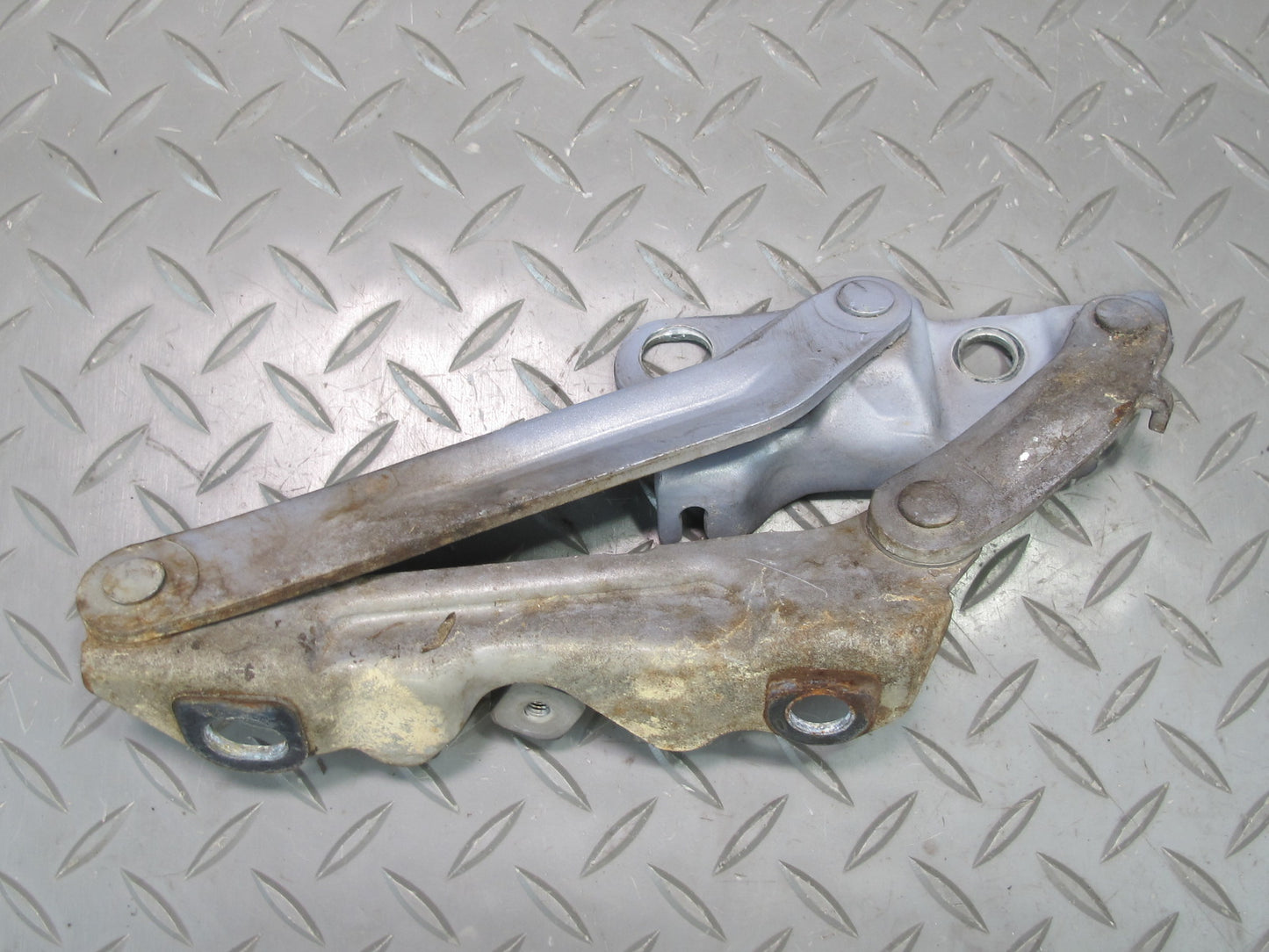 92-00 Lexus JZZ31L SC400 SC300 Set of 2 Front Left & Right Hood Hinge OEM