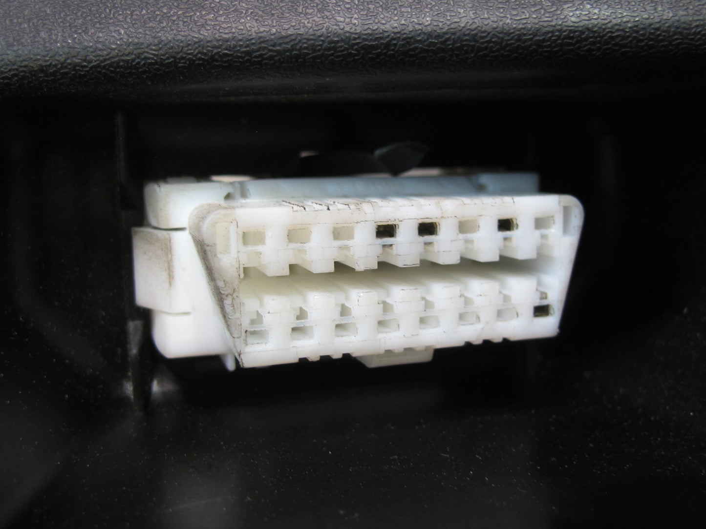 98-00 Lexus UCF20L LS400 Dash Left Lower Knee Trim Cover Black 55606-50080 OEM