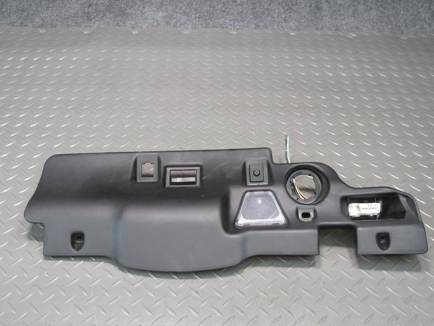 98-00 Lexus UCF20L LS400 Dash Left Lower Knee Trim Cover Black 55606-50080 OEM