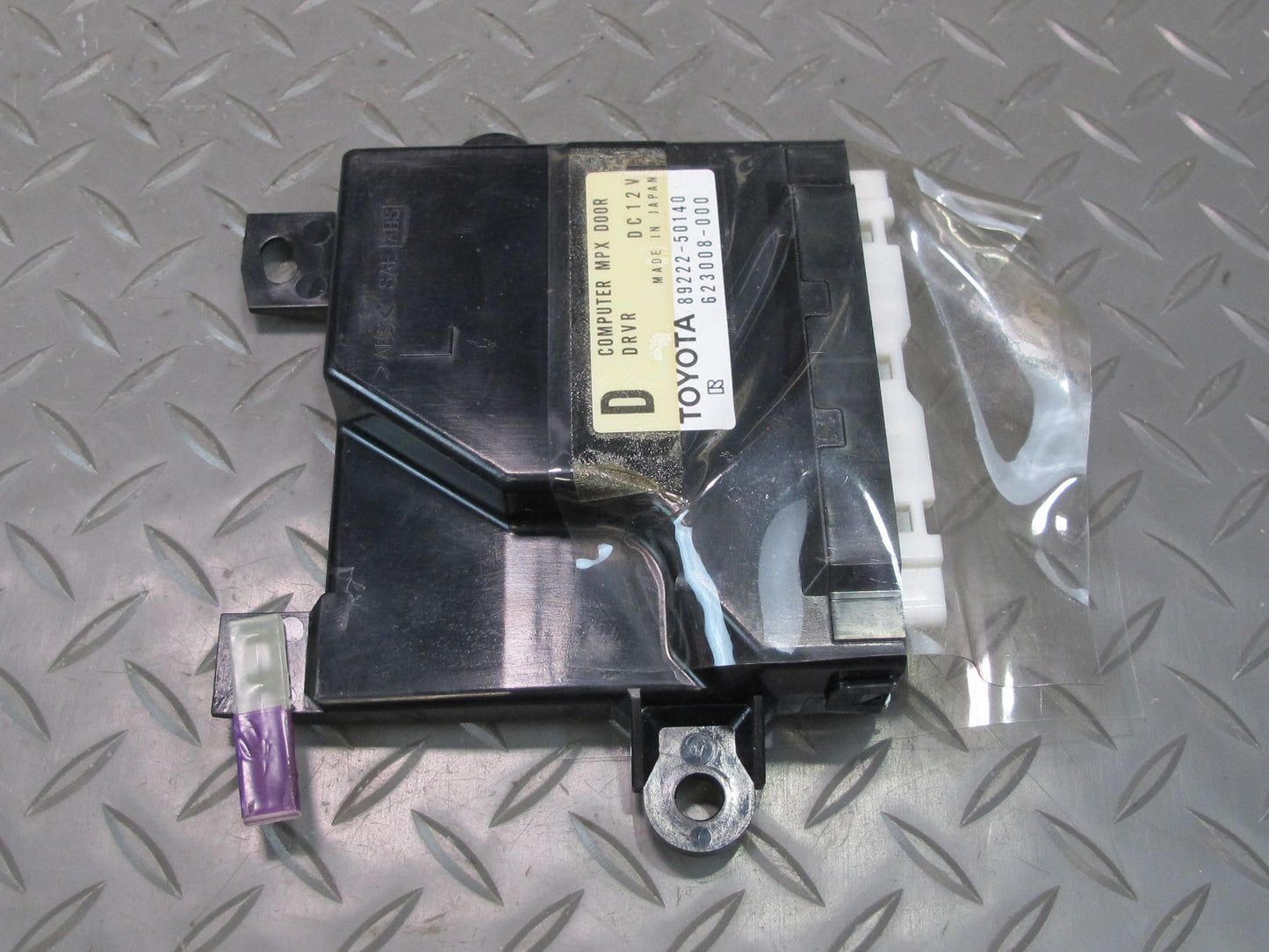 99-00 Lexus UCF20L LS400 Front Left Driver Door Control Module 89222-50140 OEM